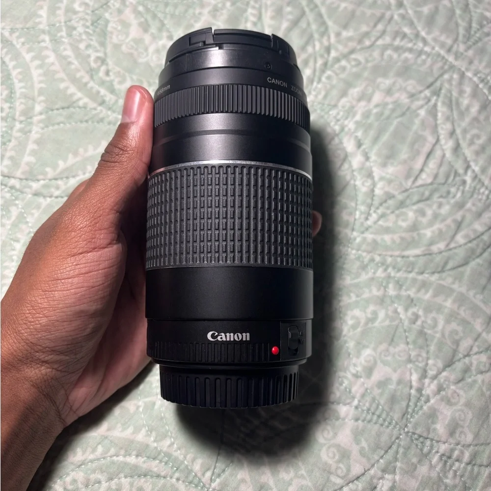 Canon EF 75-300mm Zoom Lens - Black